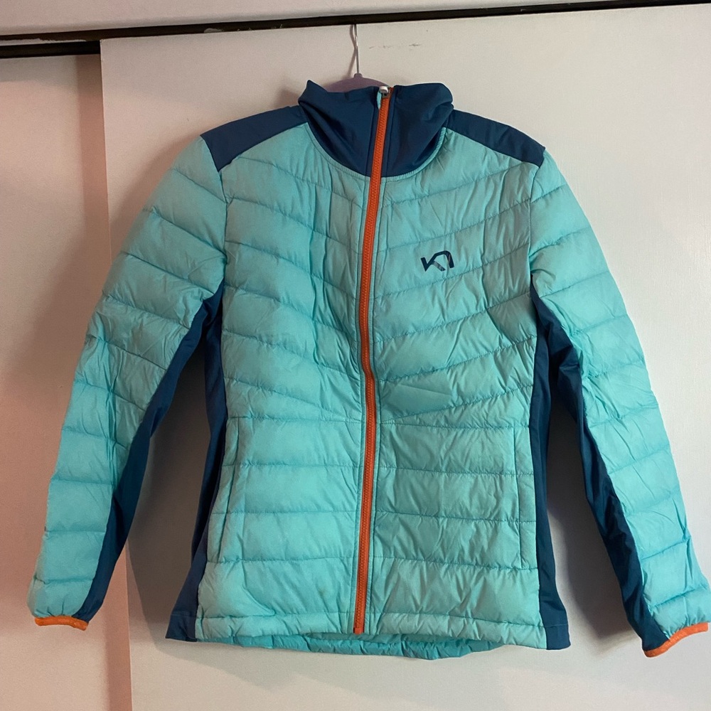 Karitraa Down Jacket